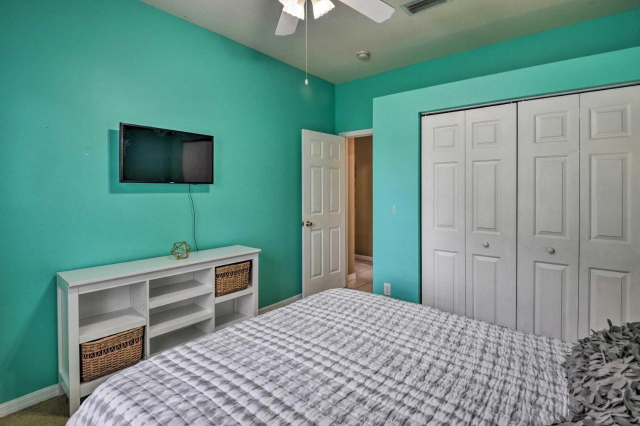 Pet-Friendly Palm Coast Home With Pool Table And Patio Exterior photo