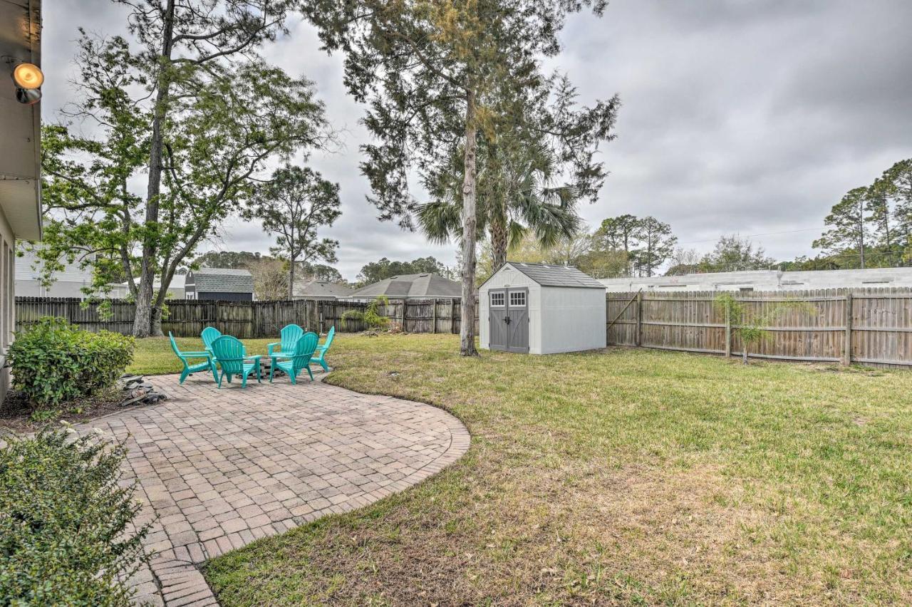 Pet-Friendly Palm Coast Home With Pool Table And Patio Exterior photo