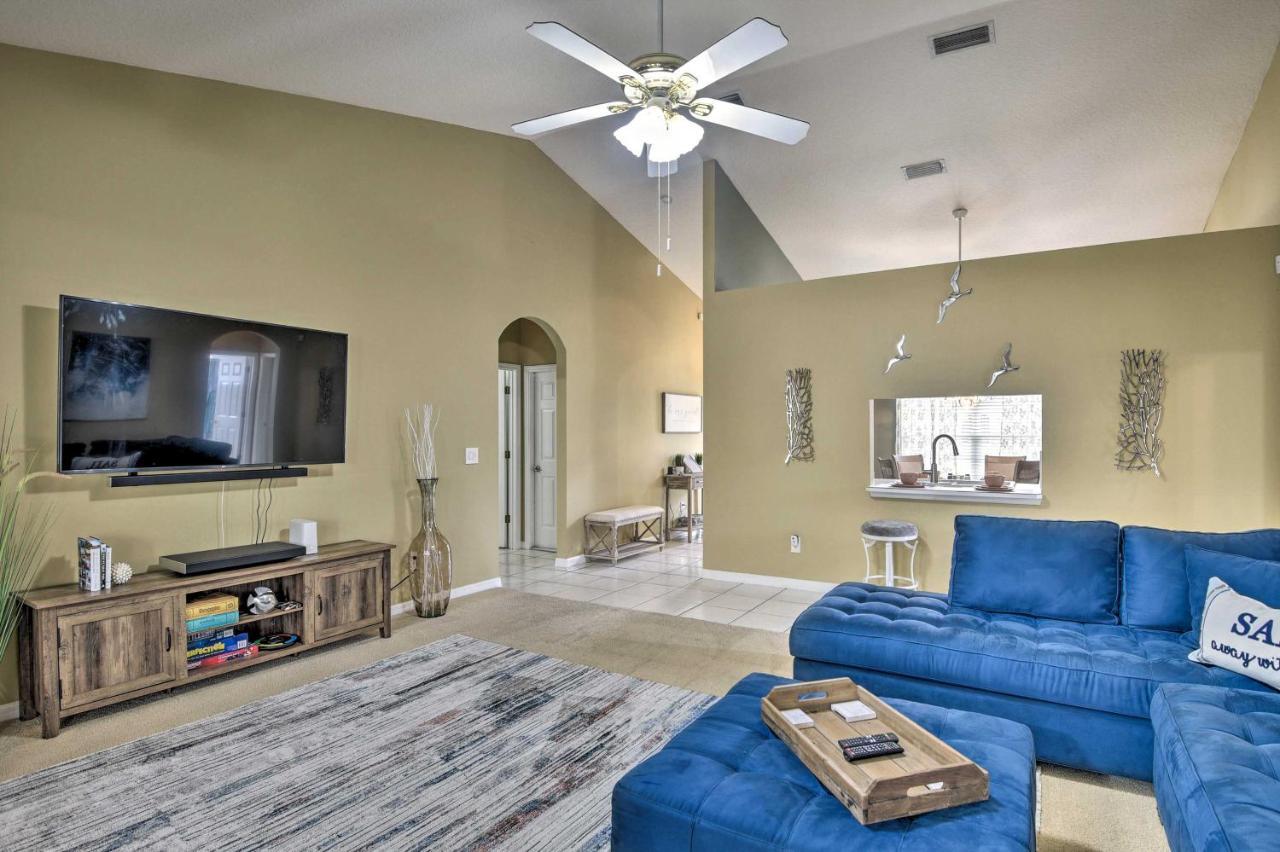 Pet-Friendly Palm Coast Home With Pool Table And Patio Exterior photo